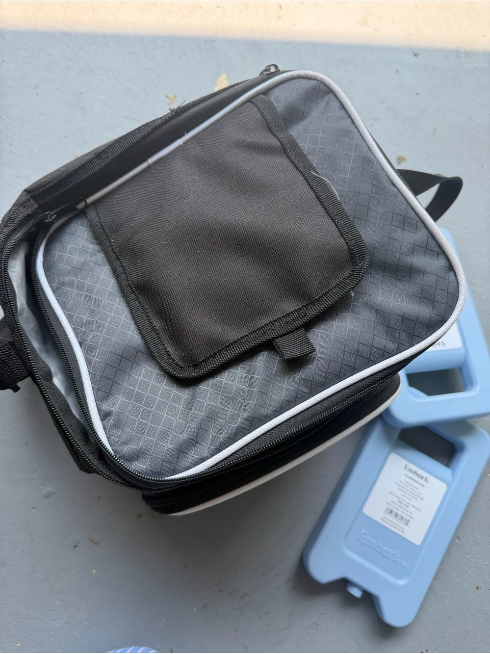 Cooler Bag w/ 2 Ice Packs 🧊